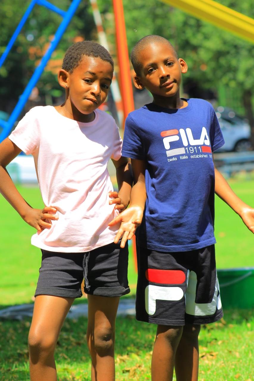 Acceptable photo: high contrast